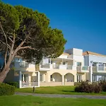 Neptune Hotel-resort, Convention Centre&spa Station touristique
