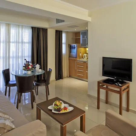 Neptune Luxury Semesteranläggning (resort) Masticharion