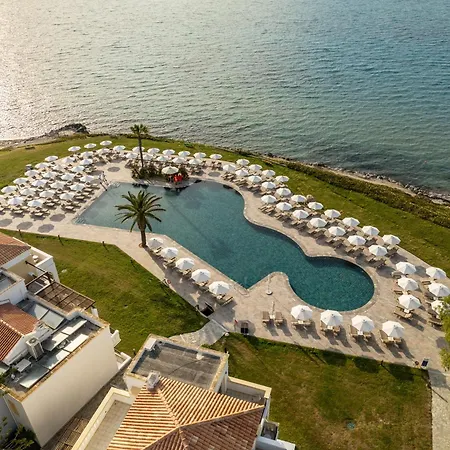 Neptune Luxury Resort