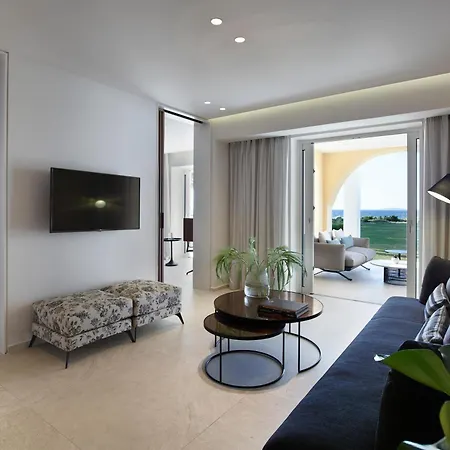 Neptune Luxury Resort 5*