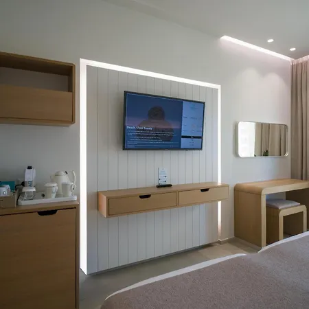 Neptune Luxury Resort 5*