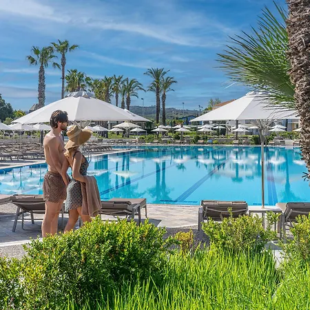 Neptune Luxury 5* Masticharion
