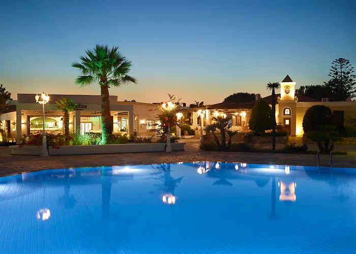 Neptune Luxury منتجع