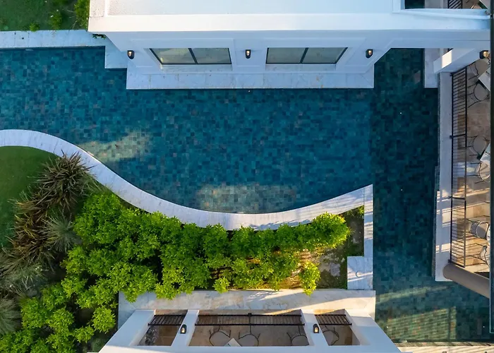 Neptune Luxury منتجع 5*