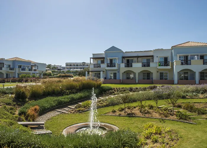 Neptune Luxury ماستيخاري